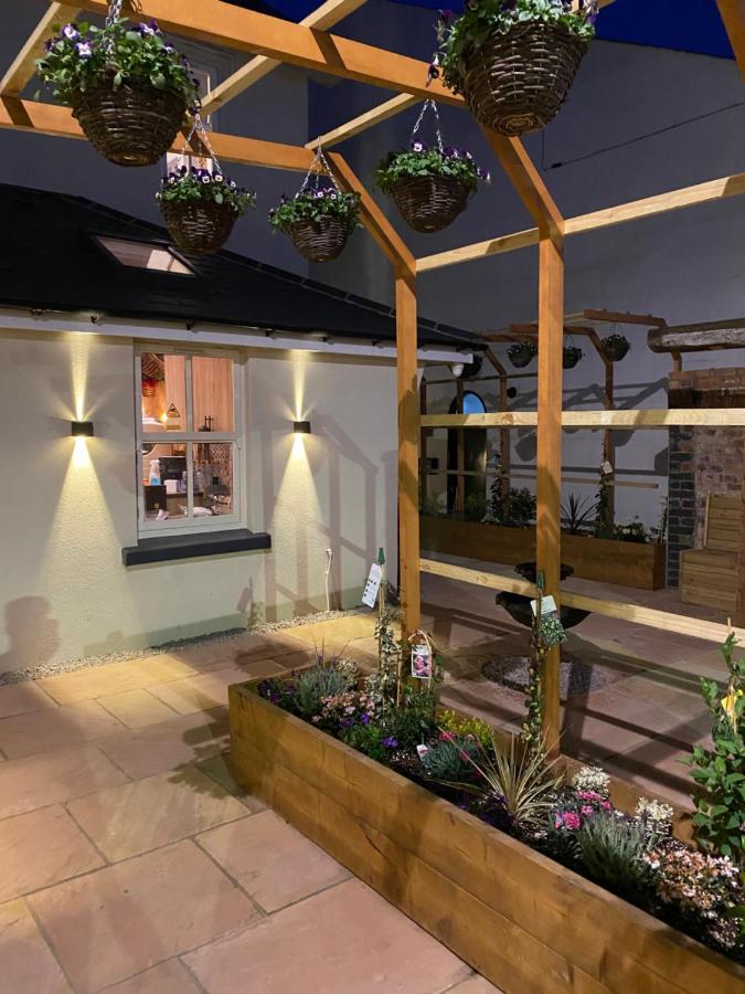 Domo Boutique Hotel Oldbury  Exterior foto